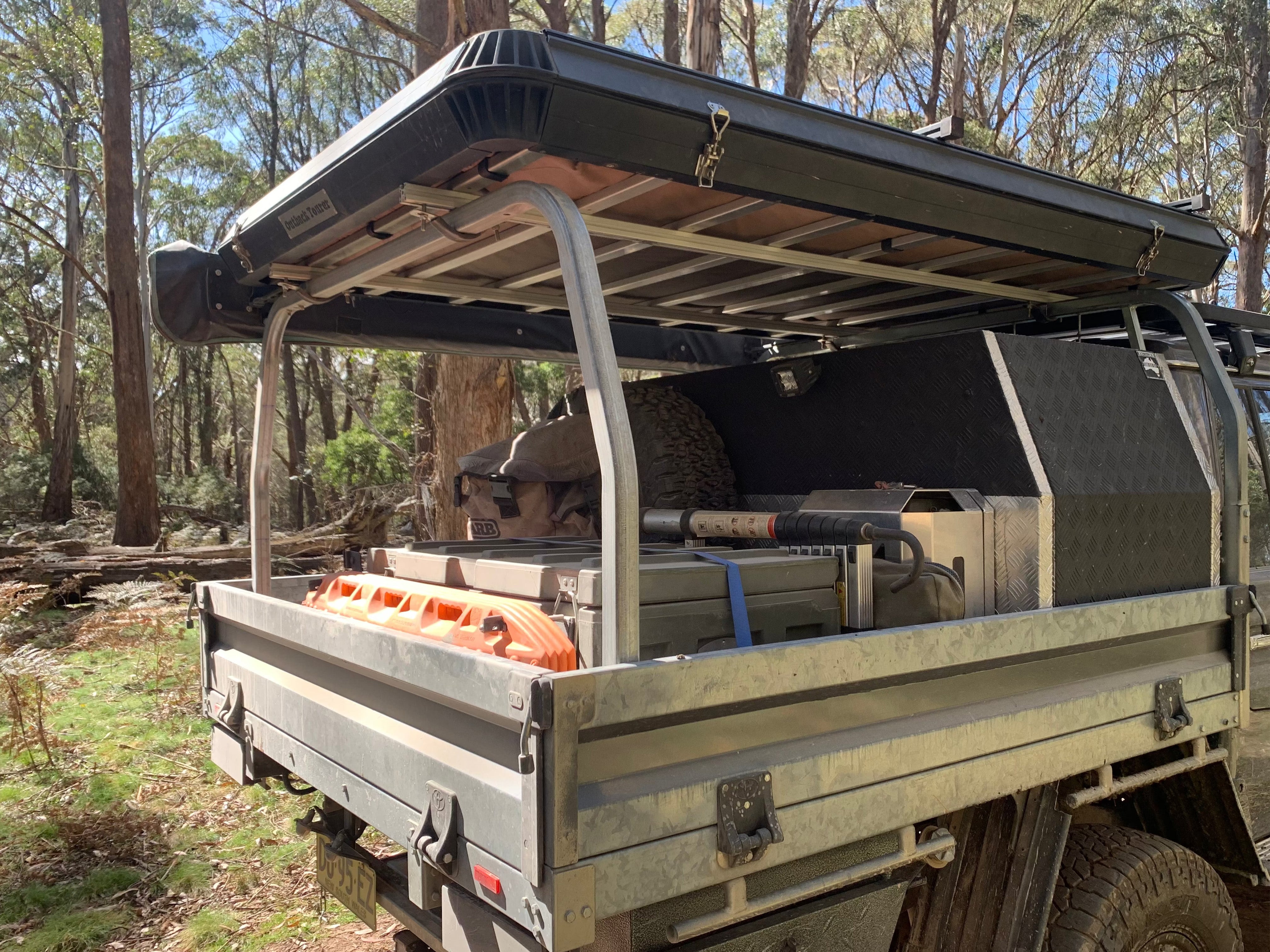 40x40 Square Australian-Made Universal Ladder Rack – Heavy-Duty Steel, Rated to 700 kg, Built for Utes & Trays