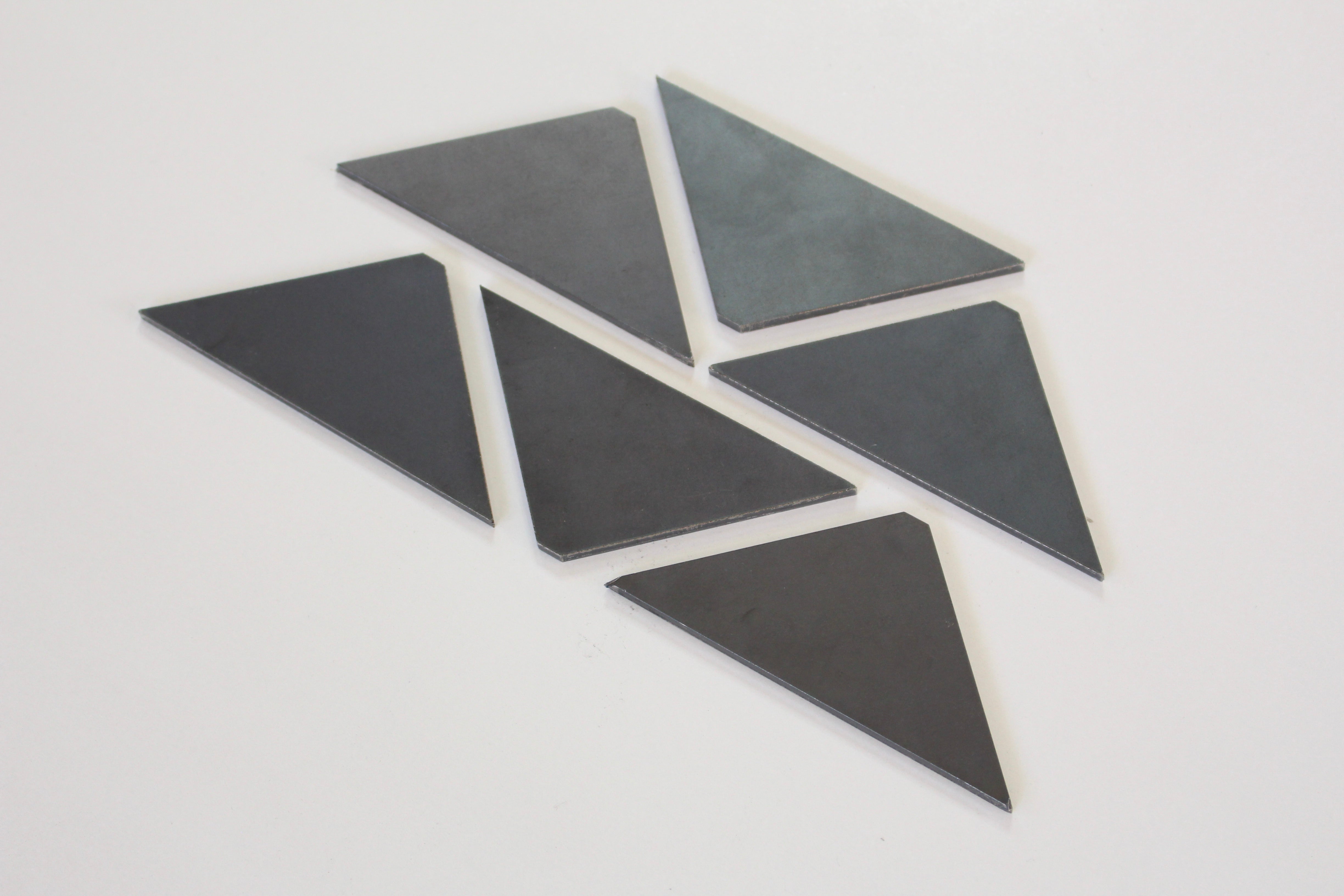 Universal mounting kit includes 6 X Universal Chassis Brackets - 6 x gussets (DIY WELD TOGETHER KIT)