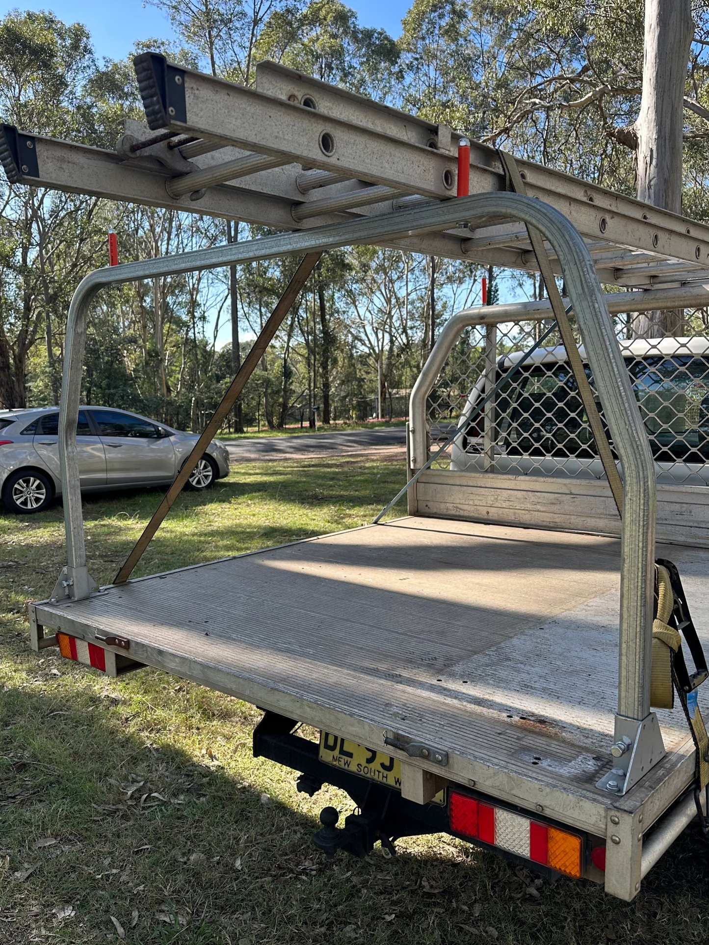 Australian-Made Universal Ladder Rack – Heavy-Duty Steel, Rated to 700 kg, Built for Utes & Trays