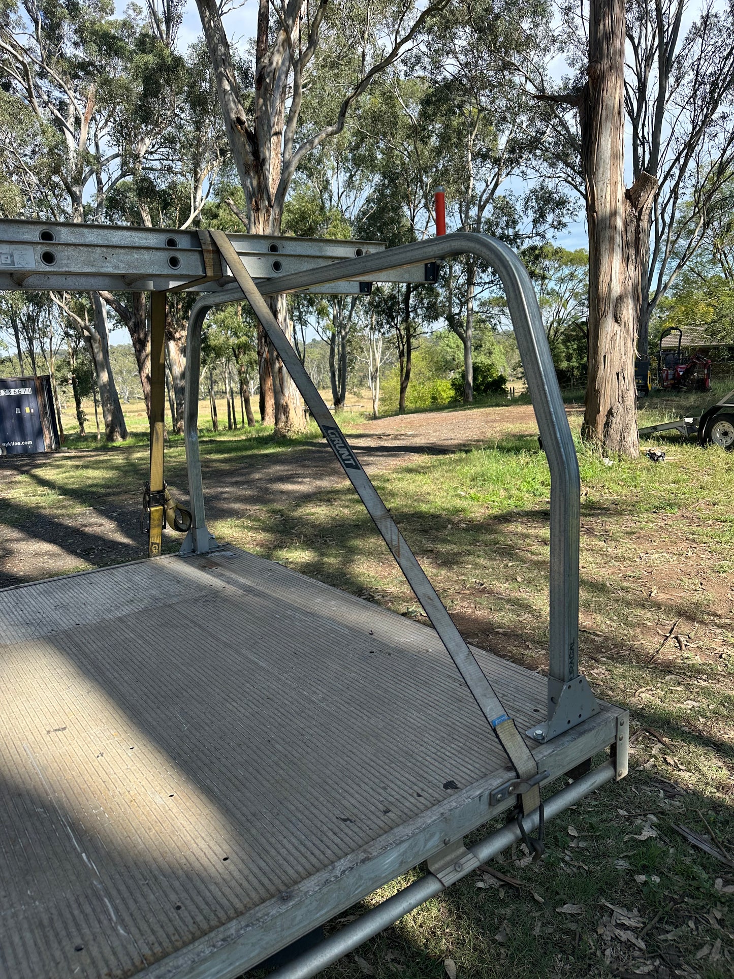 Universal Ladder rack