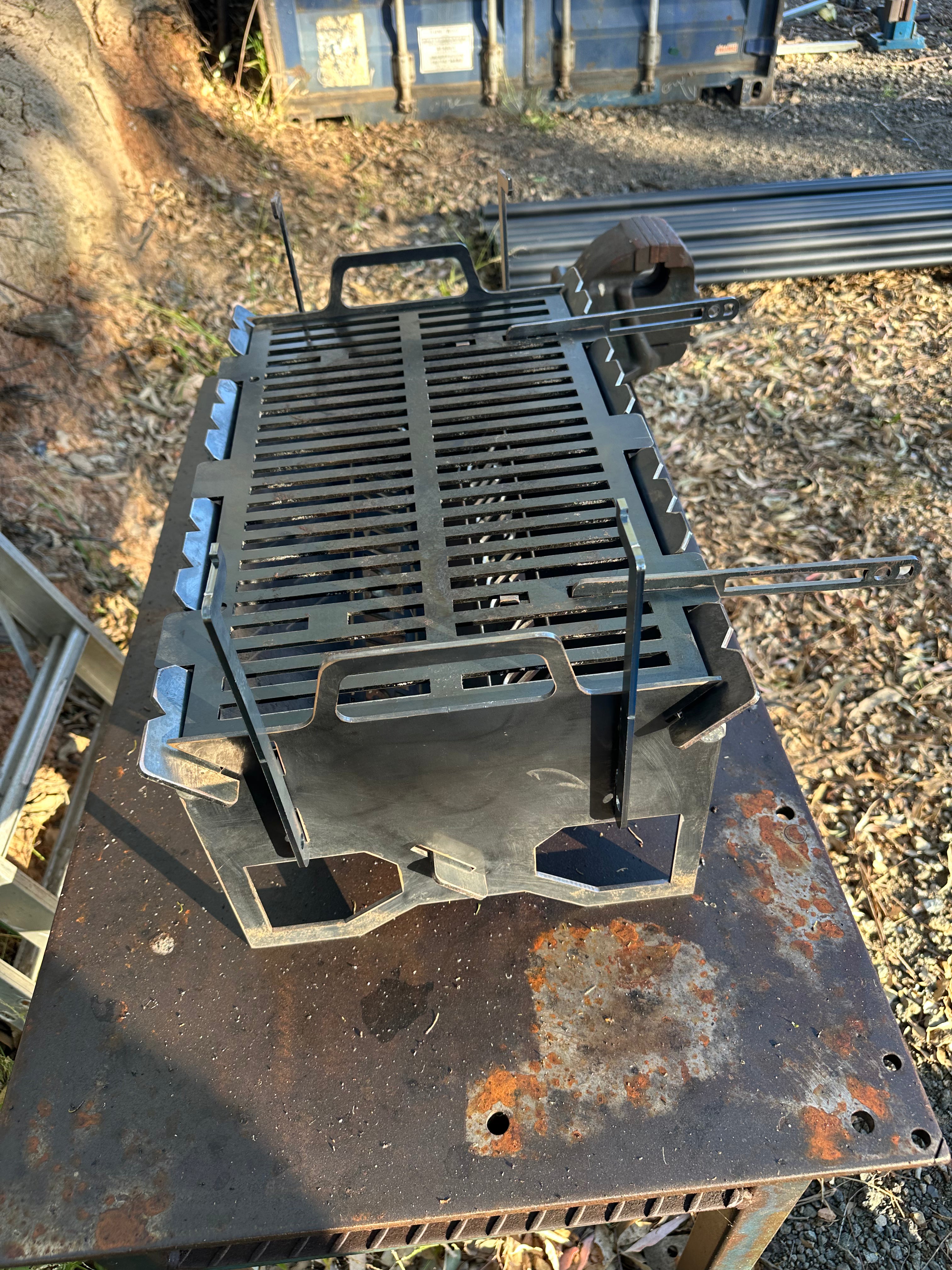 Flat-Pack BBQ Grill & Fire Pit