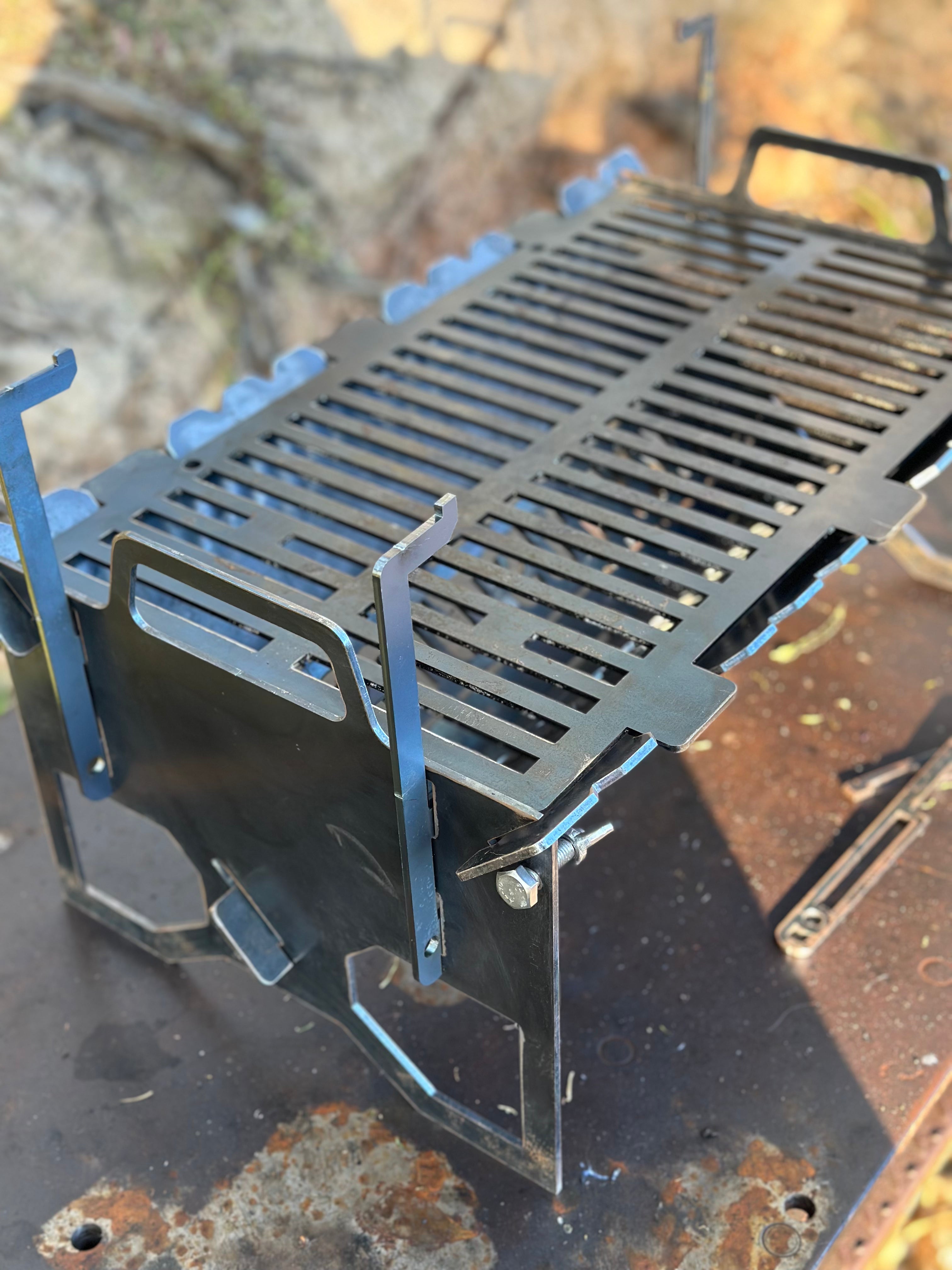 Flat-Pack BBQ Grill & Fire Pit