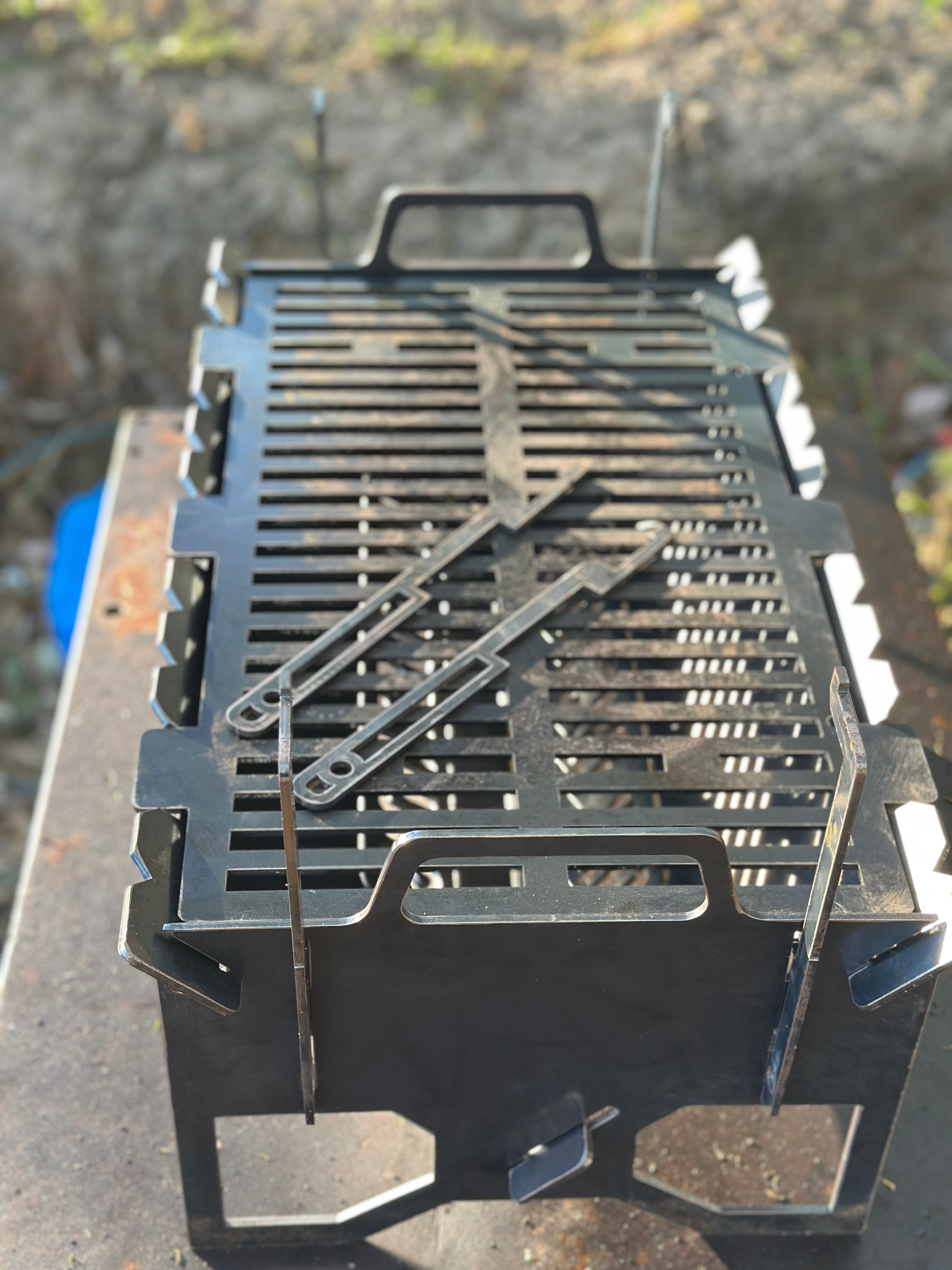 Flat-Pack BBQ Grill & Fire Pit