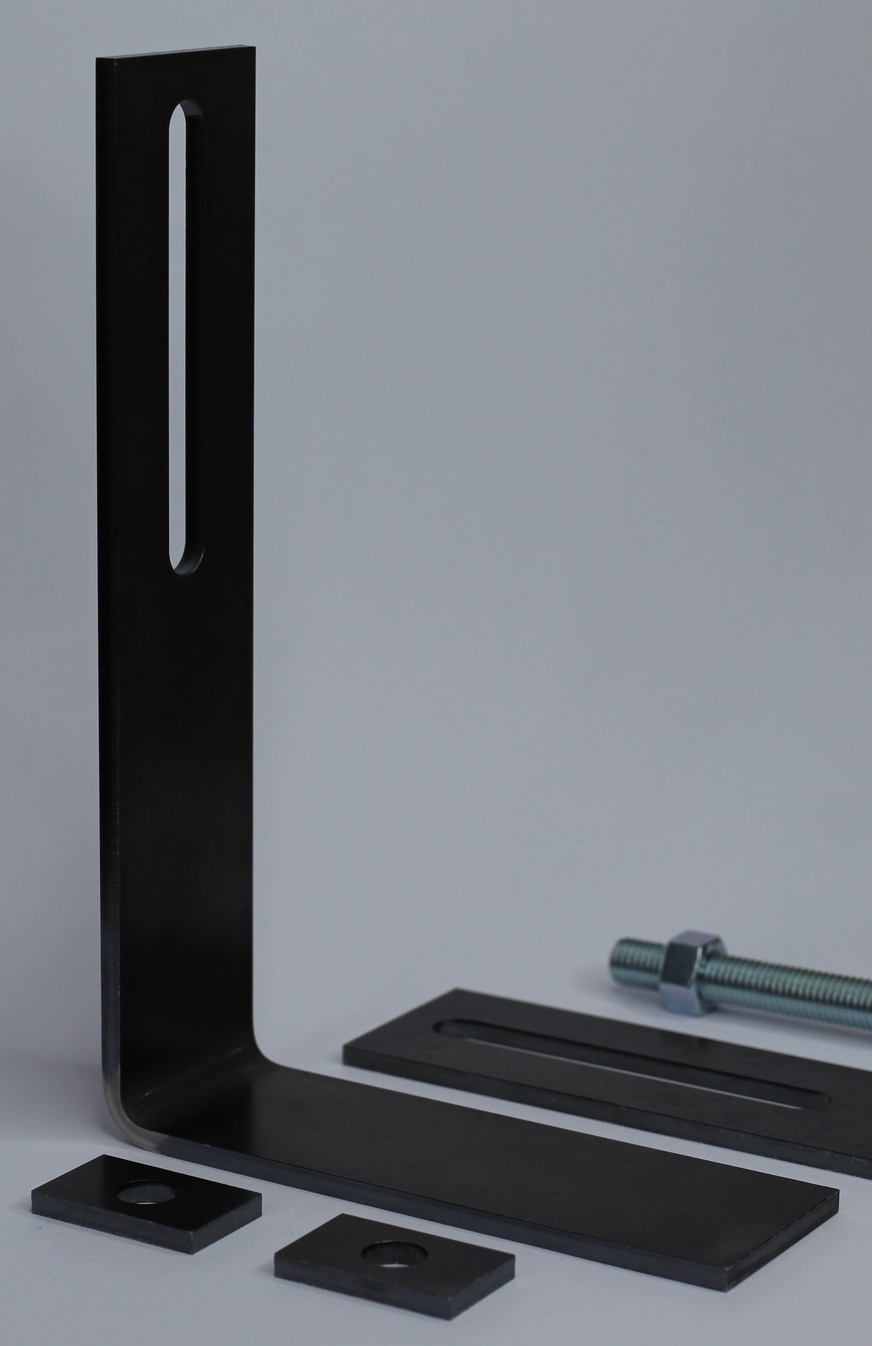 1 X Universal Chassis Bracket