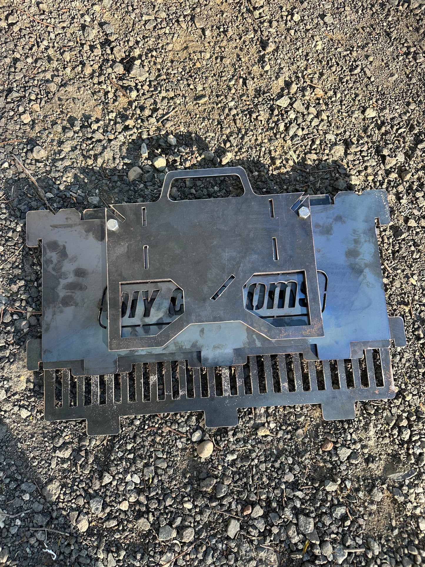 Flat-Pack BBQ Grill & Fire Pit