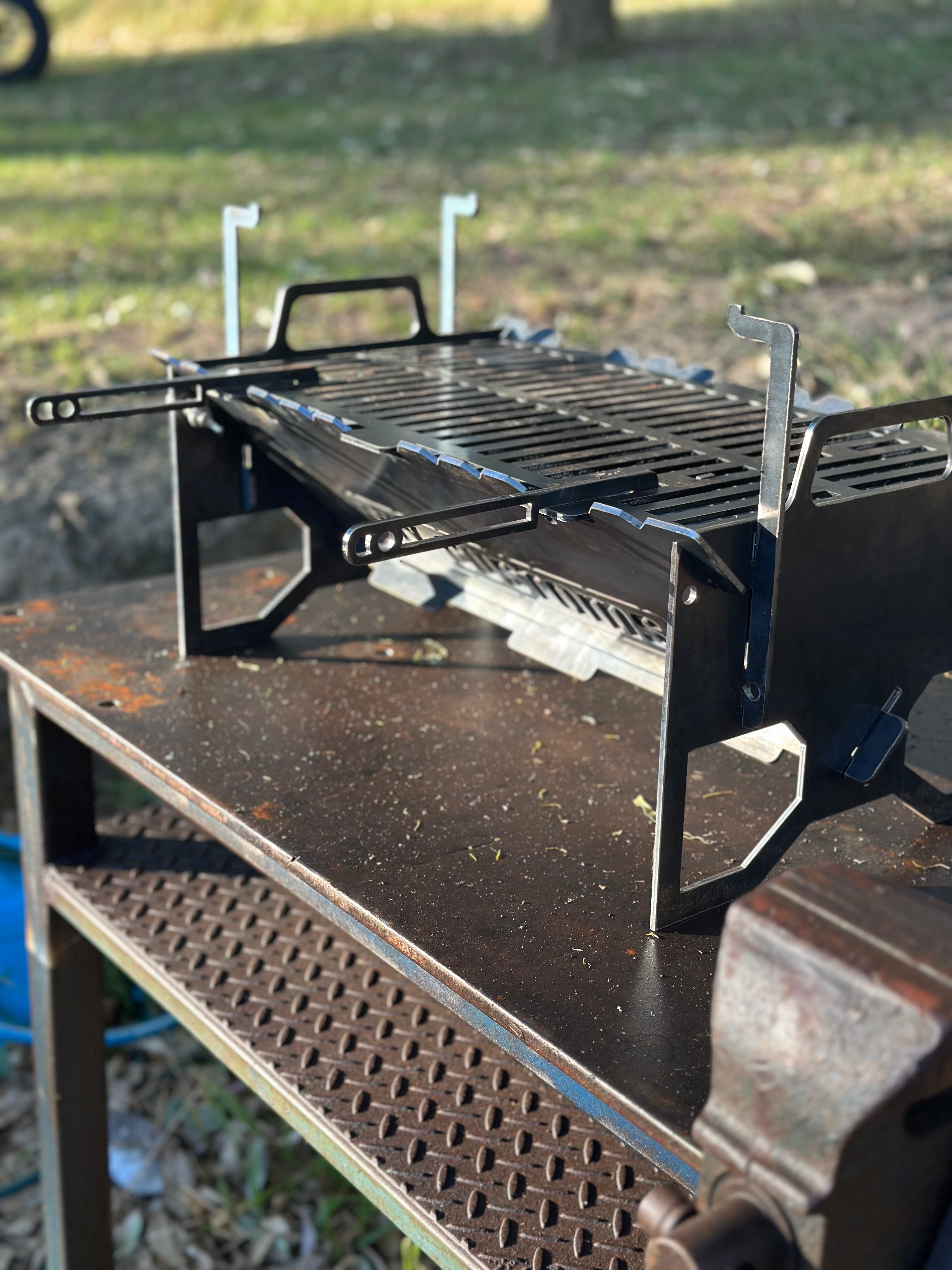 Flat-Pack BBQ Grill & Fire Pit