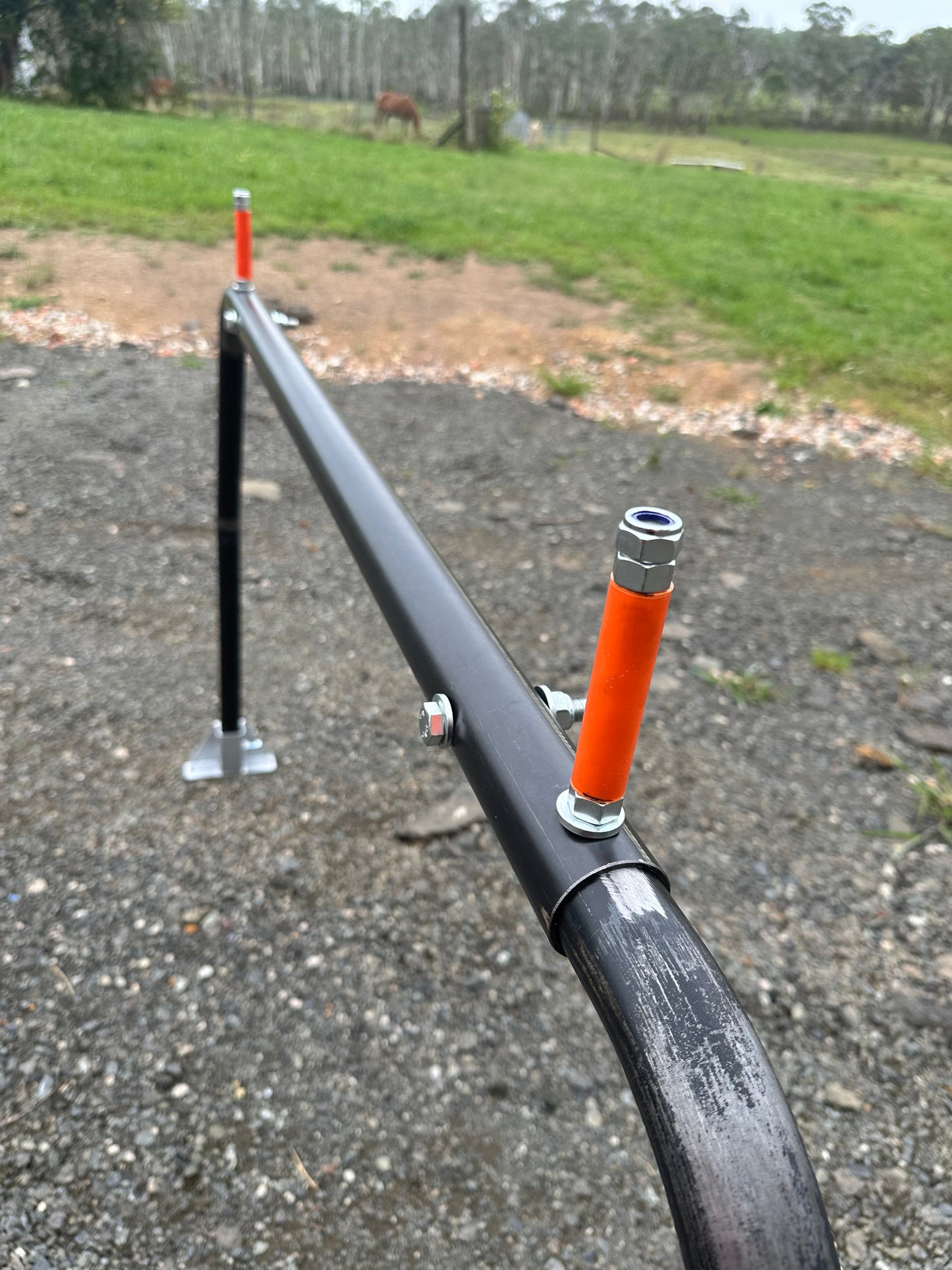 Universal Ladder rack - ROUND TUBE